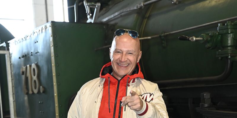 Miranu Rudanu za 60 let pripravili res noro presenečenje!