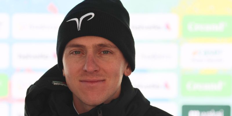 tadej pogacar 25 pm.jpg