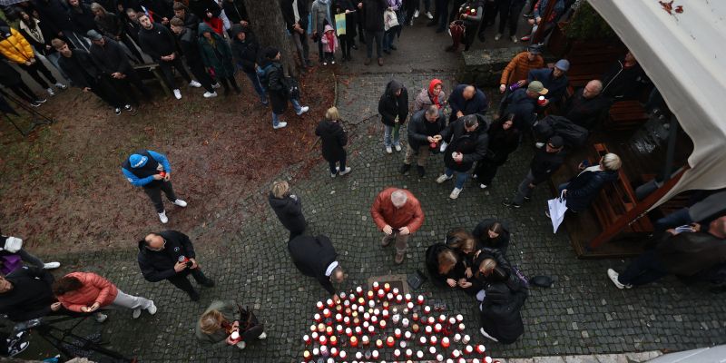 novo mesto svece sles sutar lokalpatriot.jpg