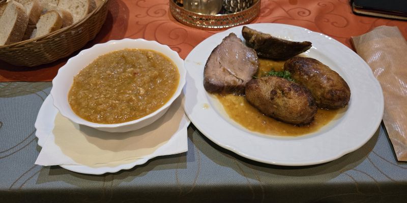 simbolična, koline, klobase, klobasa, prosene, prosena, krvavice, repa