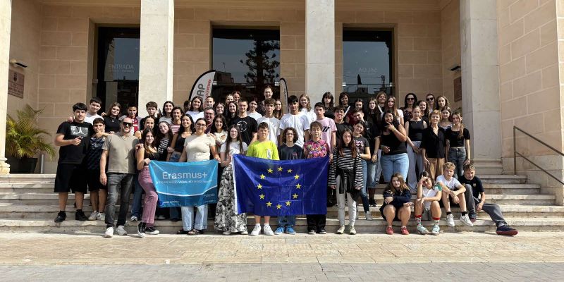 EK_sola markovci erasmus.jpg