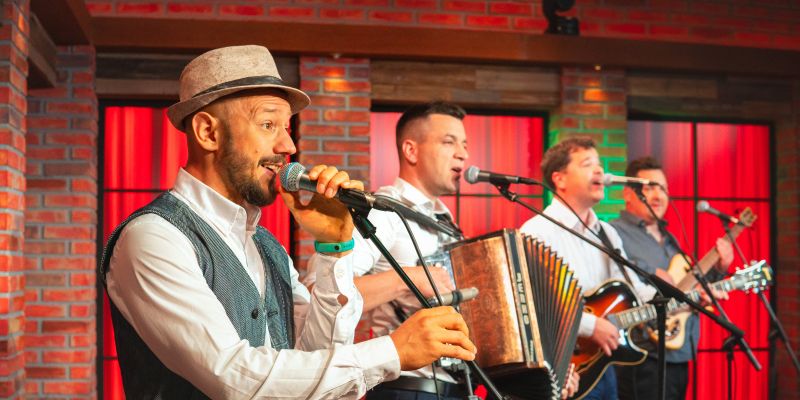 S kom so Novi spomini tokrat združili moči?