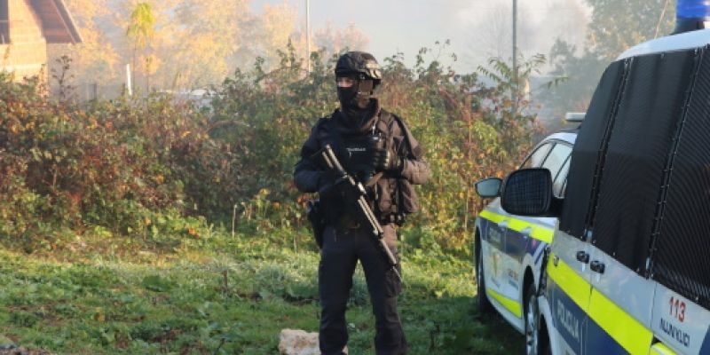 romsko naselje Žabjak, policija