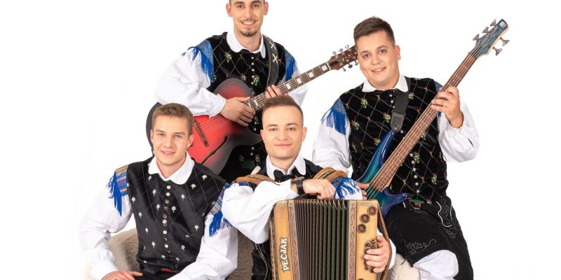 Vino in harmonika ansambla Dolenjska vigred