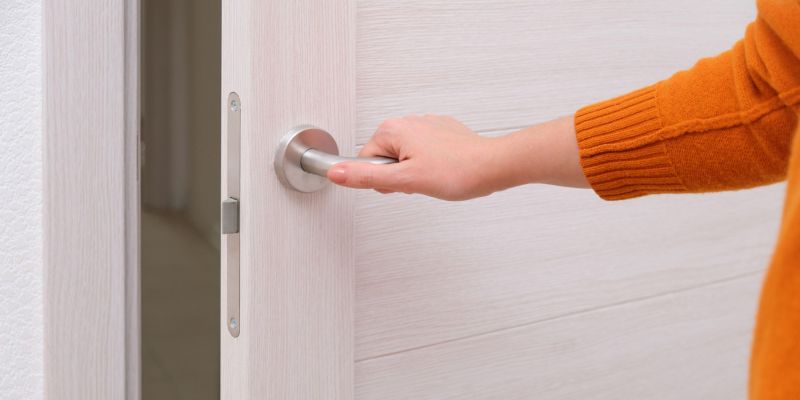 spalnica, pozar, zapiranje-vrat