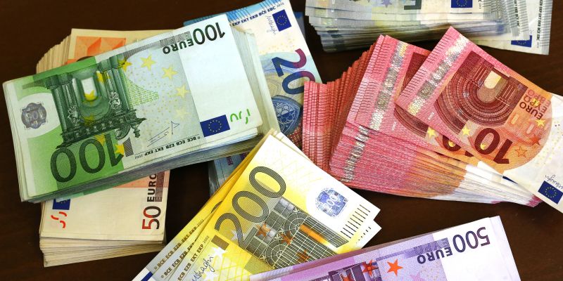 denar, euro