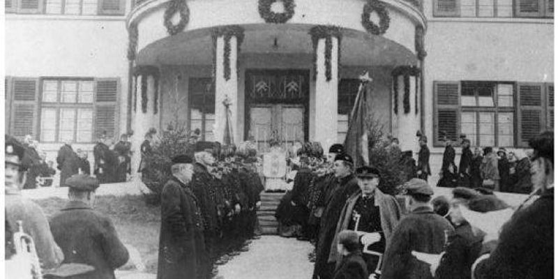 1925 bolnica Trbovlje.jpg