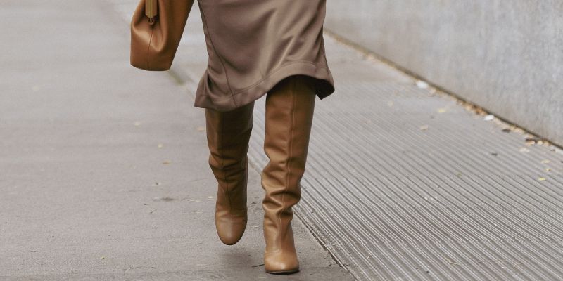 obleka in škornji.jpg