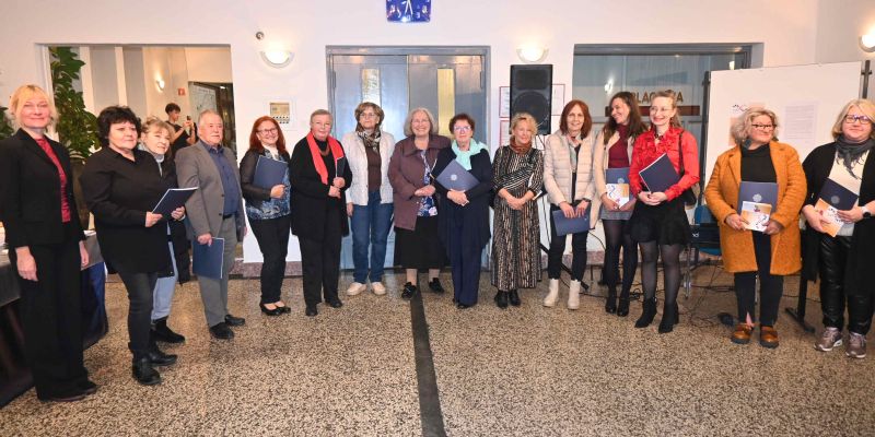 gnoj-je-zlato, razstava-jskd