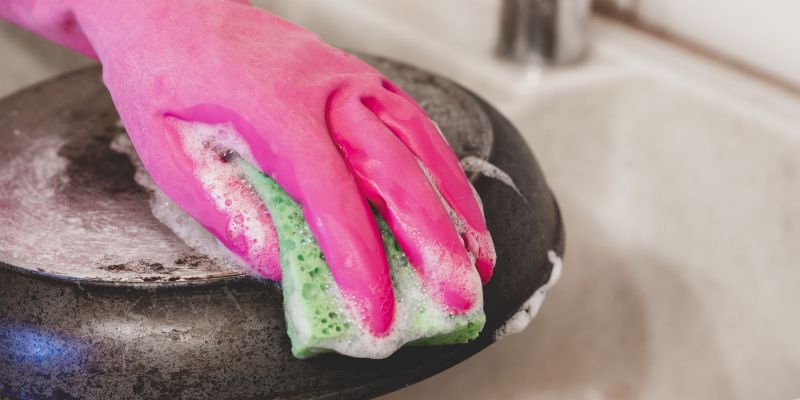 odstranjevanje-rje, ciscenje-posode