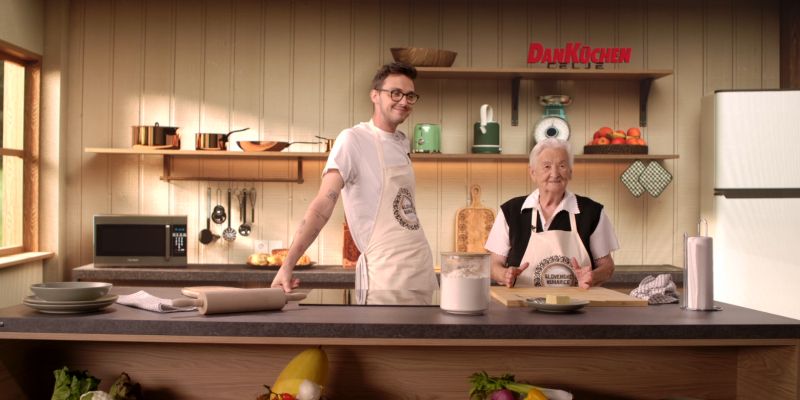 Slovenske kuharice: Mihaelina ocvirkova potica s skrivnostno začimbo