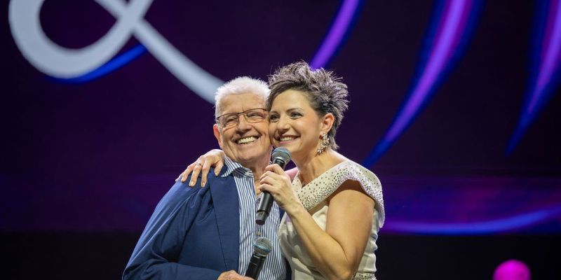 Tanja Žagar na koncertu zapela s svojim očetom in zaplesala s sinom