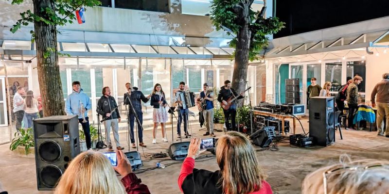 Slovenska pesem čez lužo: Ansambel Kerlci v Argentini