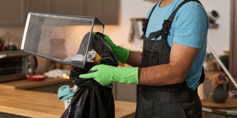 neprijeten-vonj, kos-za-smeti