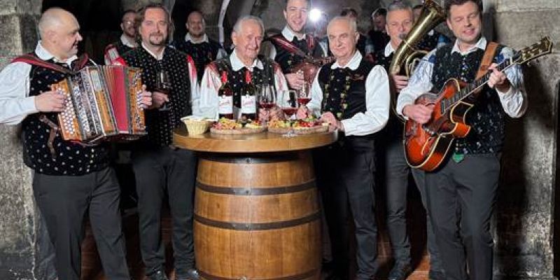 To je novi zven polke "To smo mi, prijatelji"