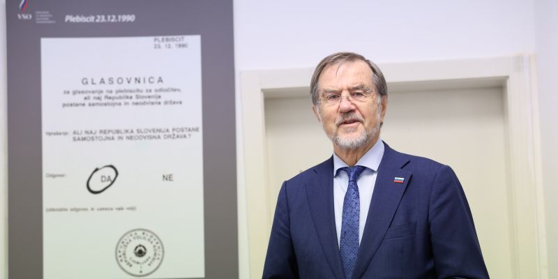 UV-lojze peterle-pl012.JPG