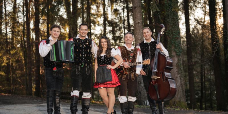 Ansambel Galop z novo pesmijo in dvema novima članoma