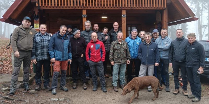 planinska-skupina-dvor