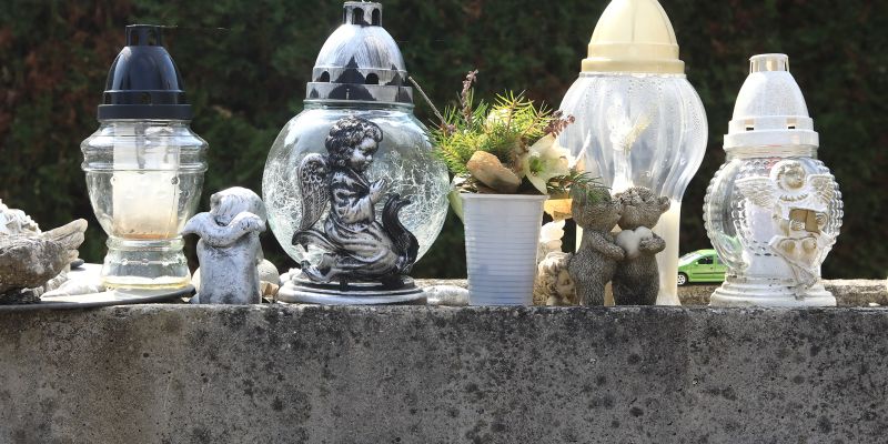 pokopalisce otroci-igor napast.jpg