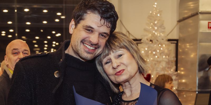 Violeta Tomić in glasbenik Sašo Gačnik - Svarogov