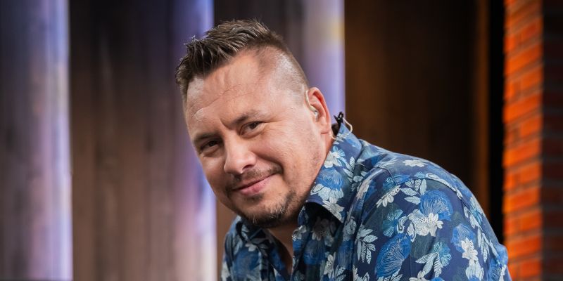 Nejc Drobnič obuja spomine: Na hrib, da bi slišali svojo pesem na Veseljaku
