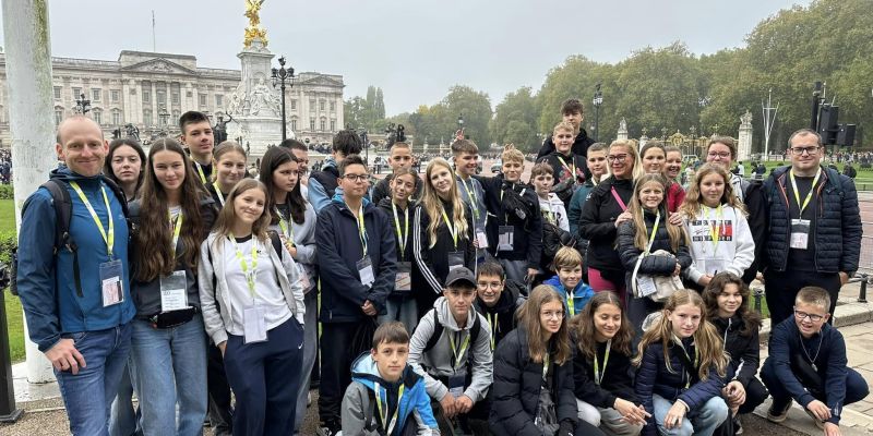 EK_mladika london.jpg