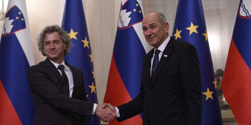 UV1-golob jansa-BOBO.jpg