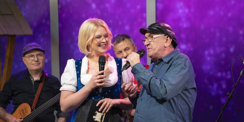 Nocoj ob 20.00 bo na TV Veseljak Golica zadišalo po klobasah