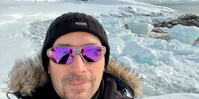 Slovenski pater Tomaž Majcen je postal glas Grenlandcev