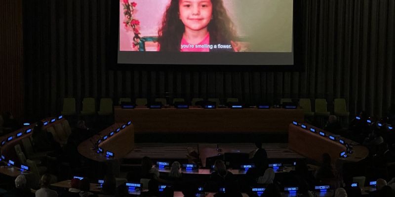 The Voice of Hind Rajab pripoveduje zgodbo šestletne palestinske deklice Hind Rajab, ki je izgubila