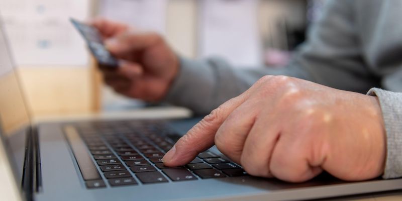 spletno finančno poslovanje