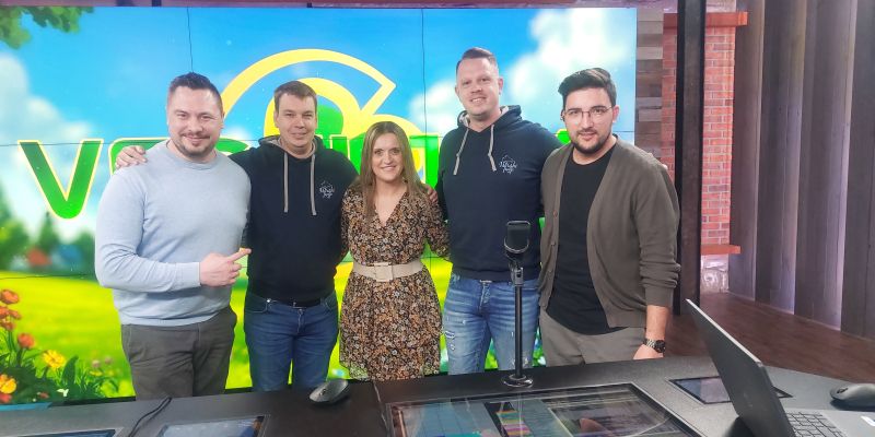 Ganljivo: Istrski fantje z glasbenim poklonom preminulemu tekstopiscu