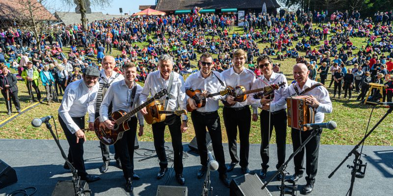 32-pohod-po-jurcicevi-poti