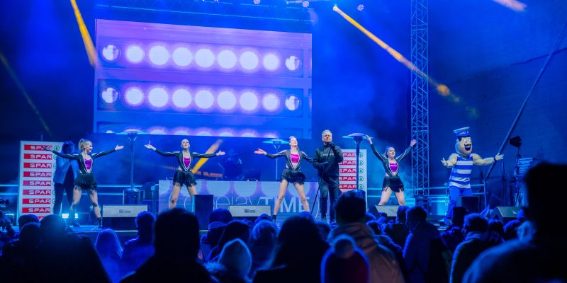 Kranjska Gora je dihala za najboljše smučarje in plesala do pozne noči