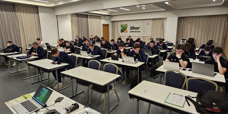 nogomet_seminar_sodniki.jpg