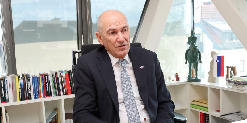 I-janez jansa-RB002.JPG