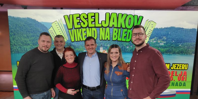 Veseljakovih 30: 6 ur rajanja z največjimi imeni narodnozabavne glasbe