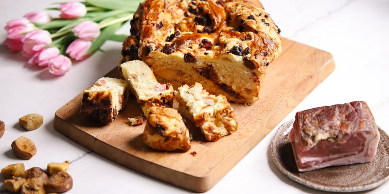 babka s suhimi figami in speckom