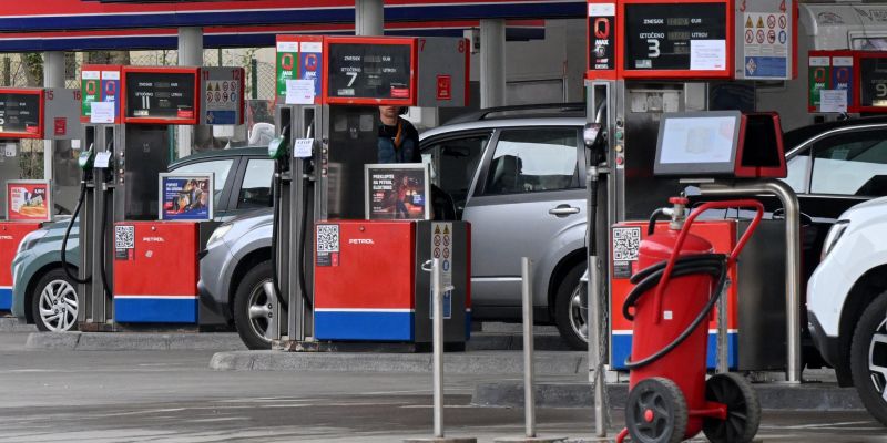 gorivo petrol.JPG