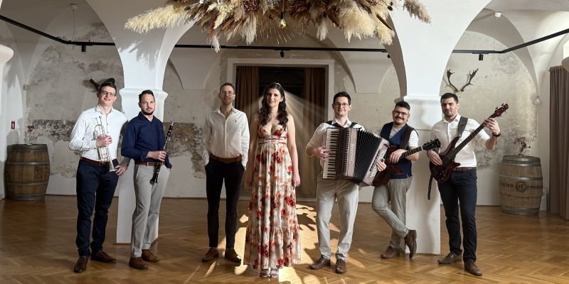 Na Veseljaku gostili Kerlce: nova polka Ljubezen prinaša pomladne metuljčke