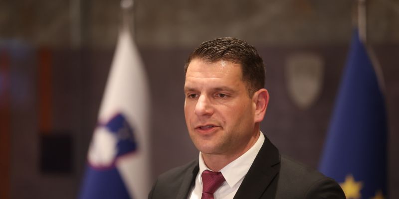 zoran stevanovic.jpg