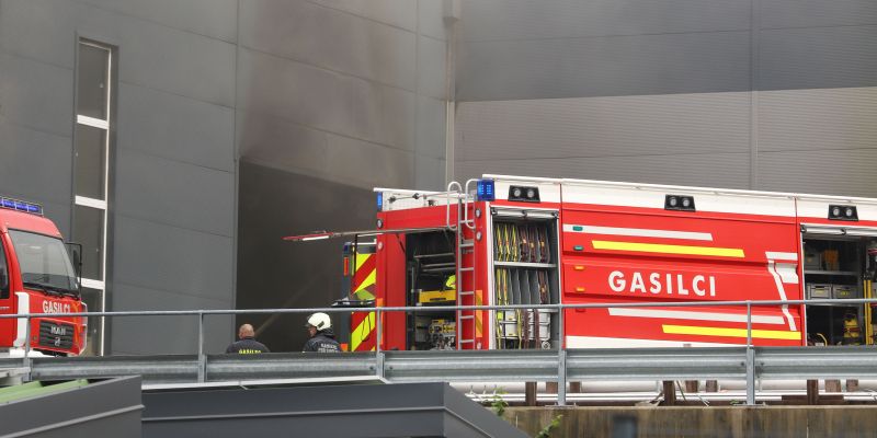 pozar v podjetju.jpg