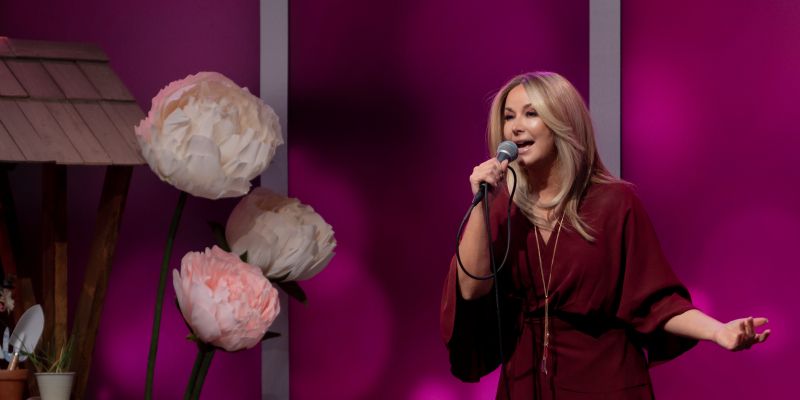 »Takrat jaz začnem živeti« - Saša Lendero o pomladi in domačnosti