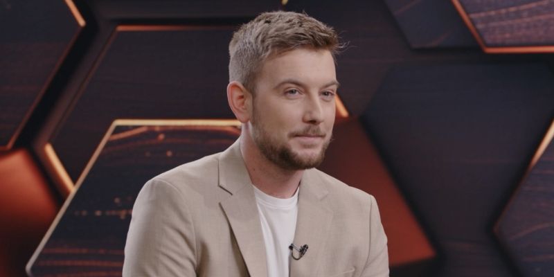 Domen Kljun: »Moramo ustvarjati slovensko glasbo in biti ponosni na to«