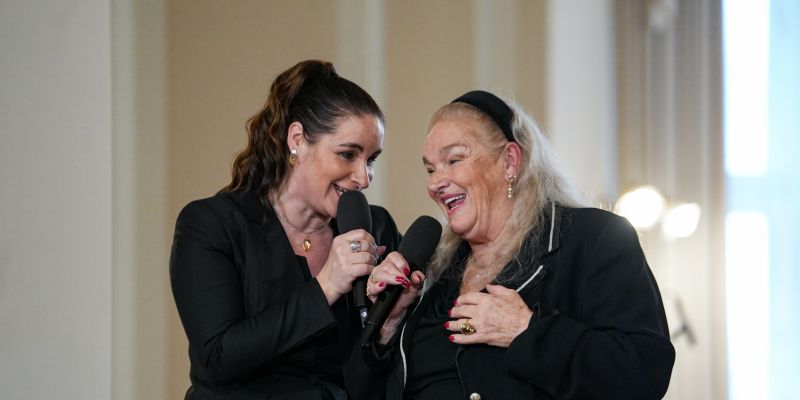 Ana Dežman ob samostojni karieri prevzema štafetno palico Elde Viler