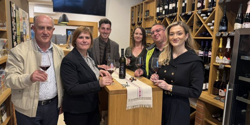 kraljica-metliske-crnine, julia-kocevar