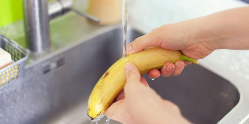 pranje sadja, banana