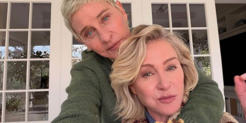 Ellen DeGeneres in Portia de Rossi, dolgoletni partnerki, ki sta poročeni od leta 2008.