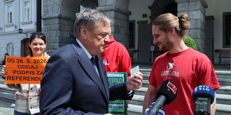 zoran janković, predaja urbane, iniciativa štepanjsko naselje.jpg