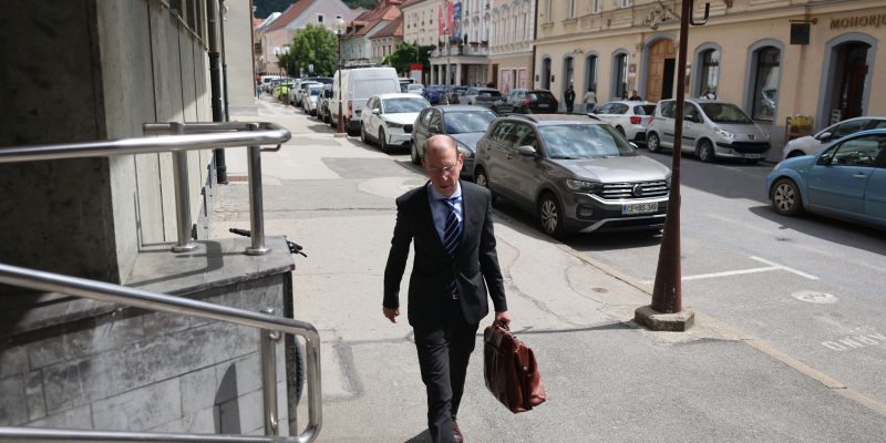 tes, sodnik, odvetnik, rotnik